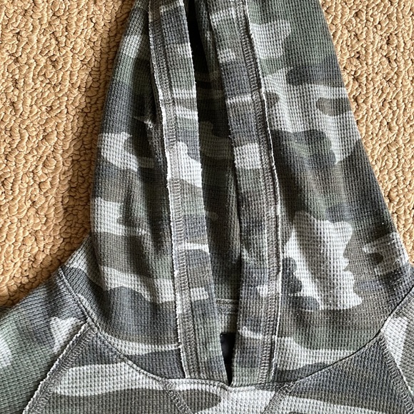 Lucky Brand Vintage Camo Waffle Knit Hoodie S - Picture 9 of 9